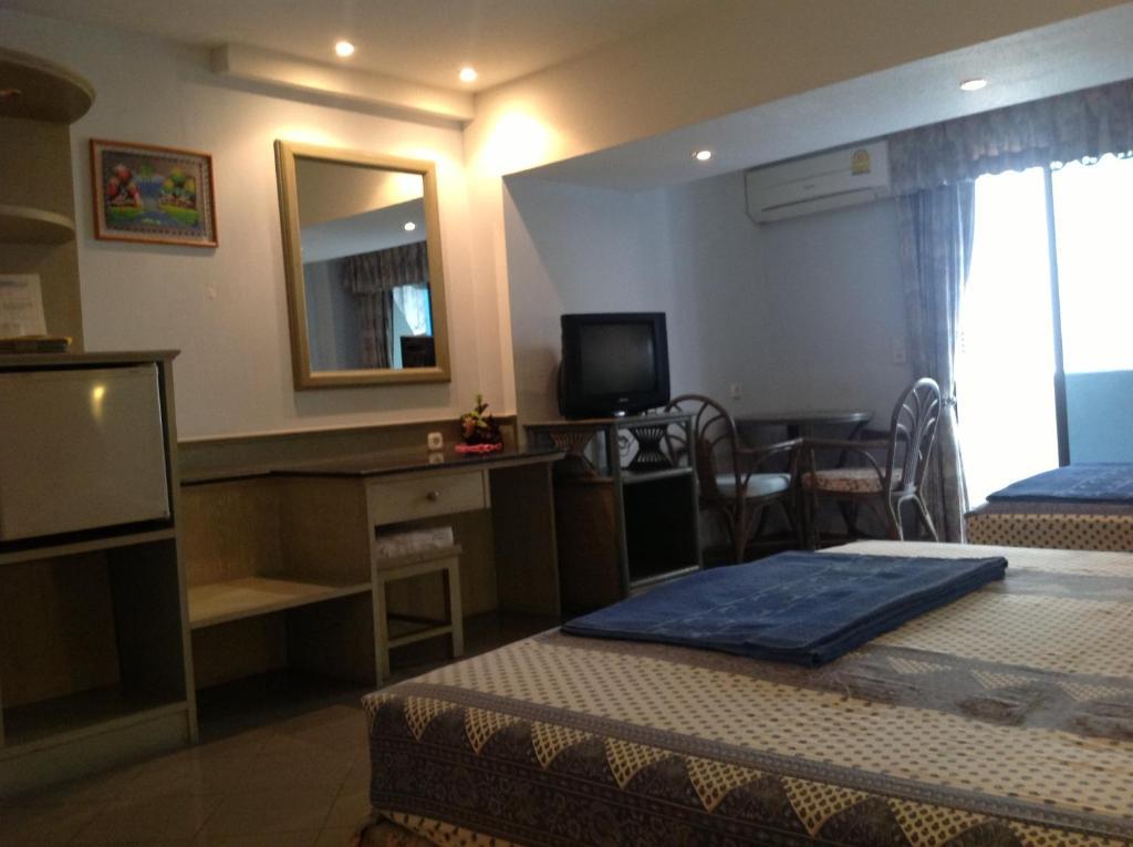เพนชั่น ซัม โรส Hotel Karon ภายนอก รูปภาพ
